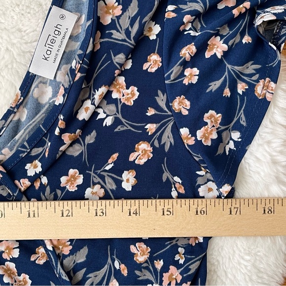 KALEIGH Floral faux wrap midi dresss size medium - Picture 3 of 6